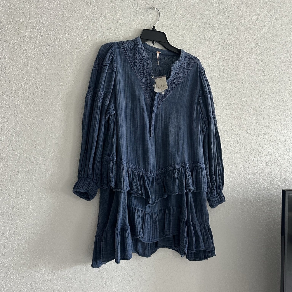 Blue Ruffled Long Sleeve Dress - Picture 9 of 9